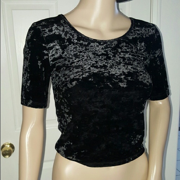 NWOT Kendall&Kylie Velvet Crop - Picture 2 of 7